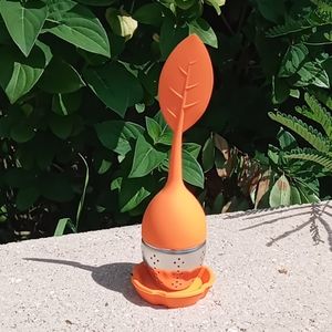 Limited edition teami loose leaf tea infuser